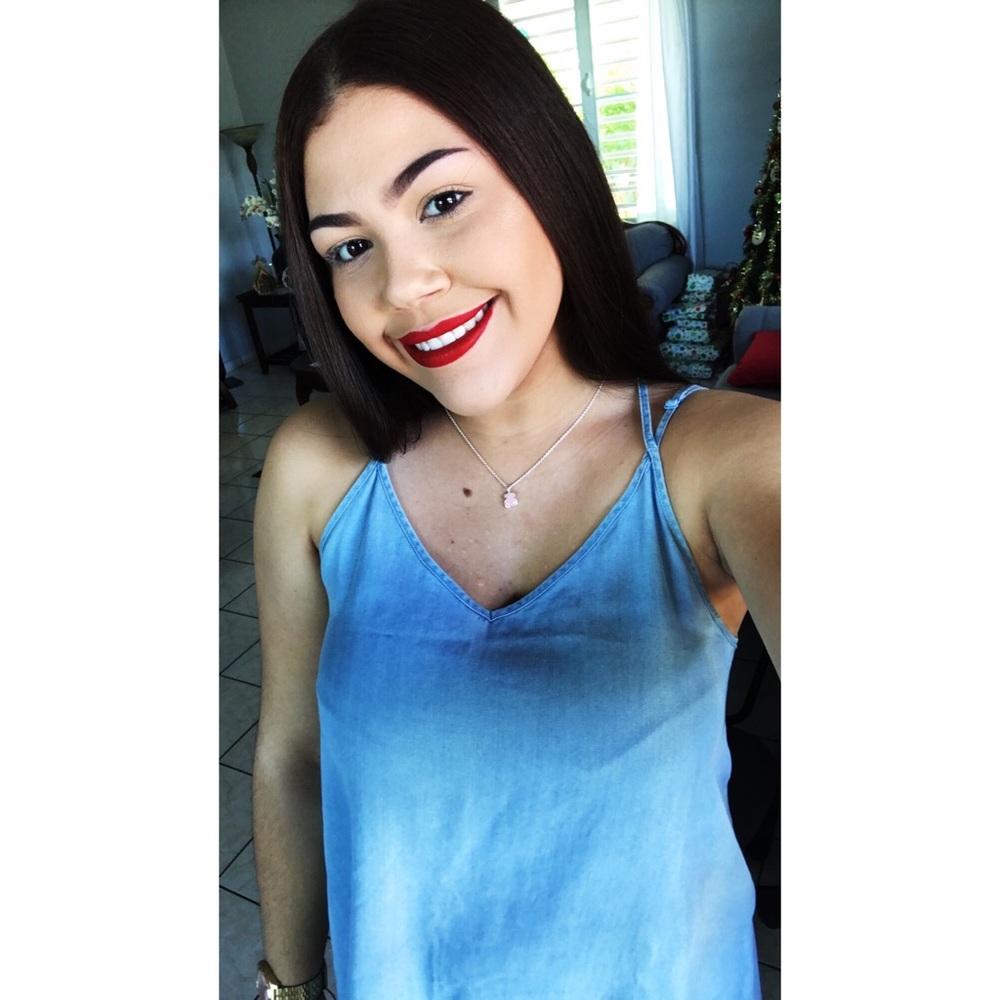 Meet your Posher, Alexandra